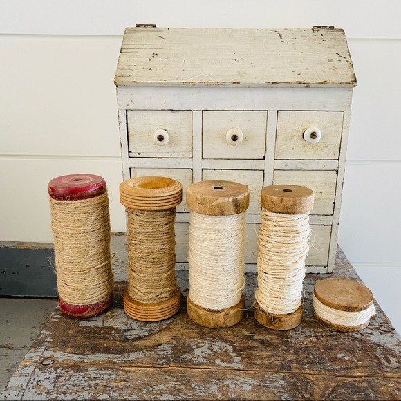 ♥️ Vintage ♥️ Old Wood Spool String Lot